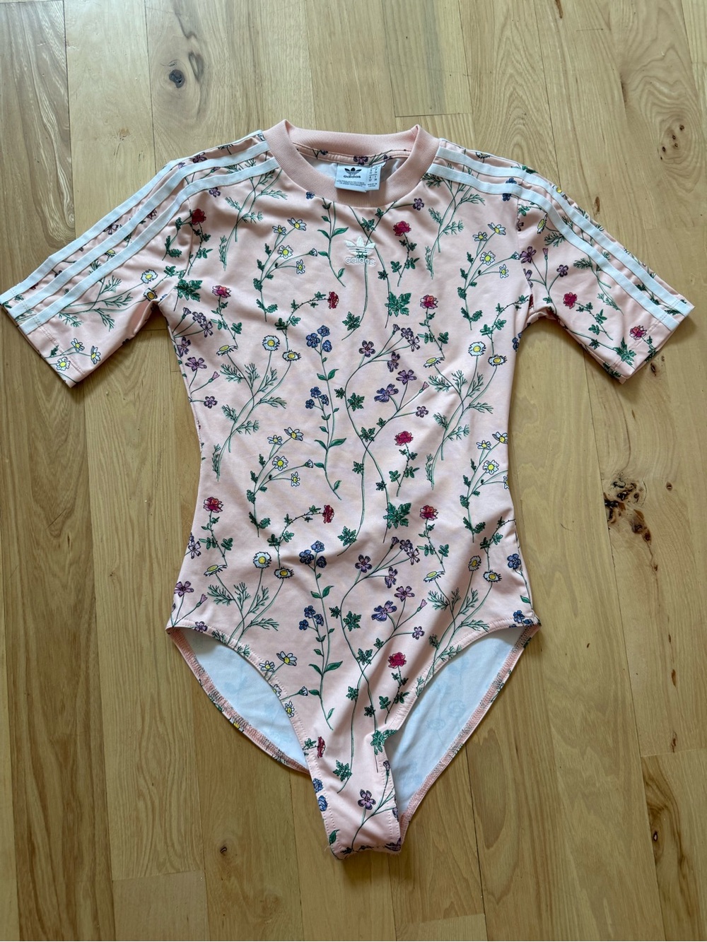 Adidas Womens Bodysuit Floral Pink Short Sleeve Body Suit Shirt Size XS